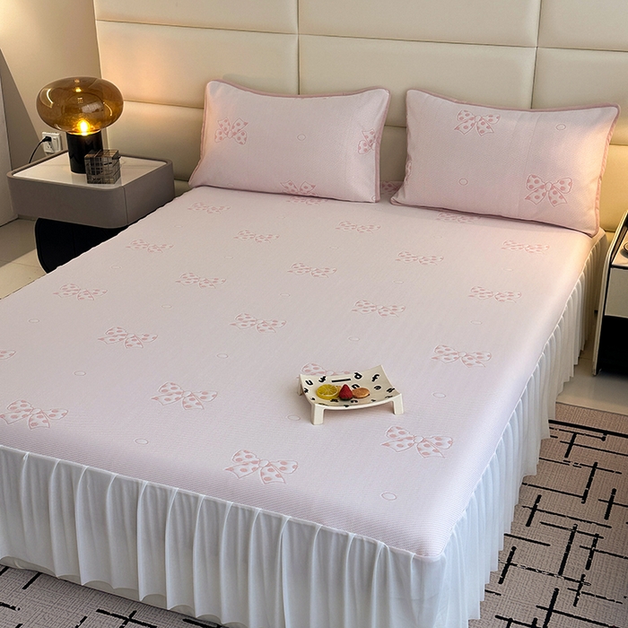 91家纺网 家纺一手货源 找家纺 七里香 2026新款提花冰豆豆床裙款凉席三件套四件套 床裙款蝴蝶结-粉