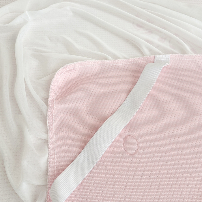 91家纺网 家纺一手货源 找家纺 七里香 2026新款提花冰豆豆床裙款凉席三件套四件套 床裙款蝴蝶结-粉