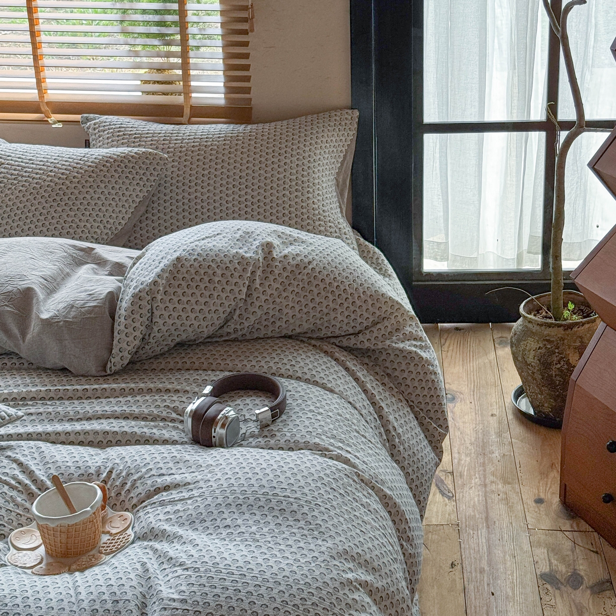 91家纺网 家纺一手货源 找家纺 孑寐家纺 2026新款亲肤舒适全棉棉麻单床盖床盖单件 花里行间