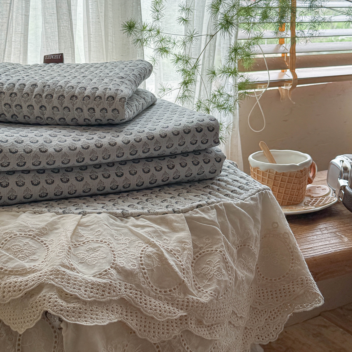 91家纺网 家纺一手货源 找家纺 孑寐家纺 2026新款亲肤舒适全棉棉麻单床盖床盖单件 花里行间