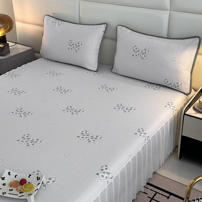 91家纺网 家纺一手货源 找家纺 七里香 2026新款提花冰豆豆床裙款凉席三件套四件套 床裙款蝴蝶结-灰