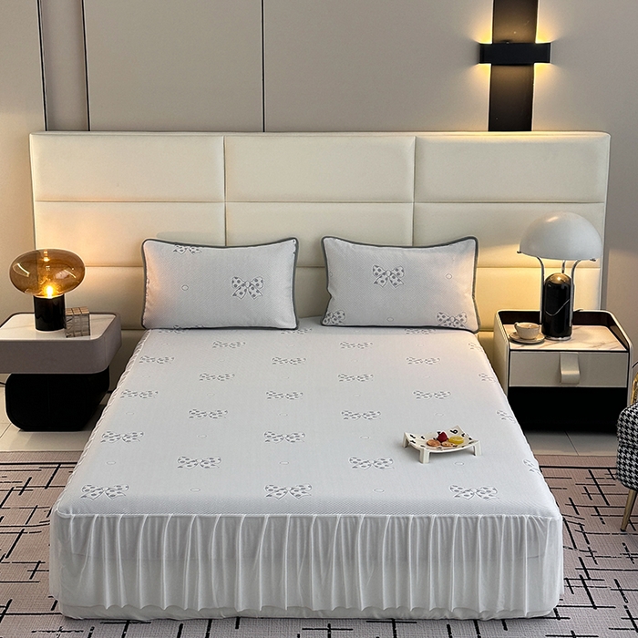 91家纺网 家纺一手货源 找家纺 七里香 2026新款提花冰豆豆床裙款凉席三件套四件套 床裙款蝴蝶结-灰