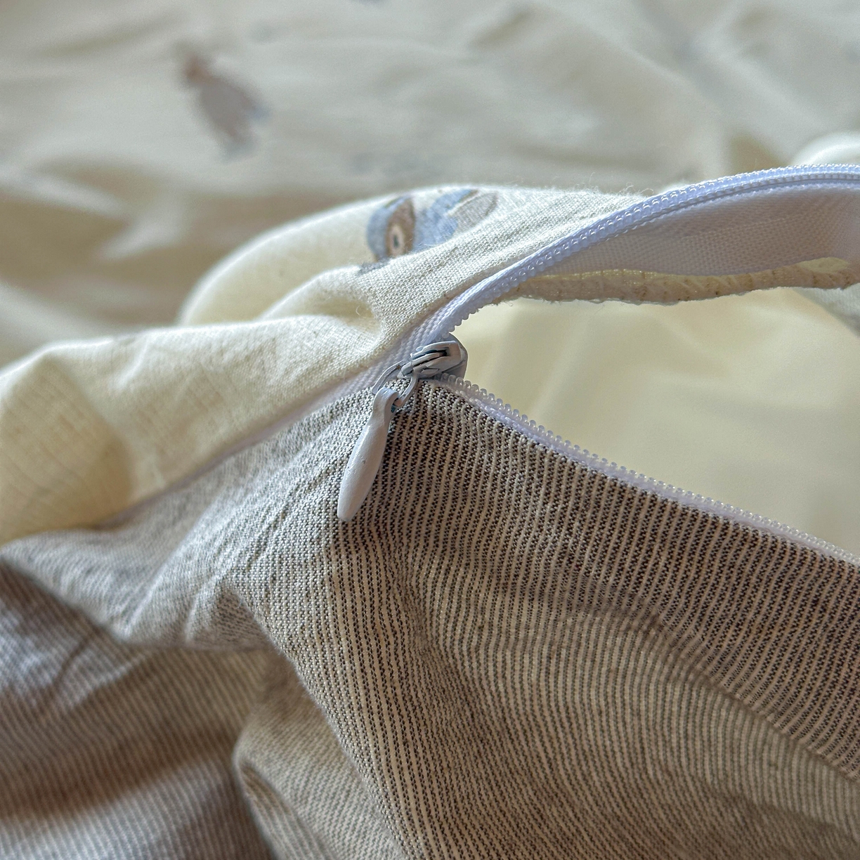 91家纺网 家纺一手货源 找家纺 孑寐家纺 2026新款亲肤舒适全棉棉麻单床盖床盖单件 假日乐园