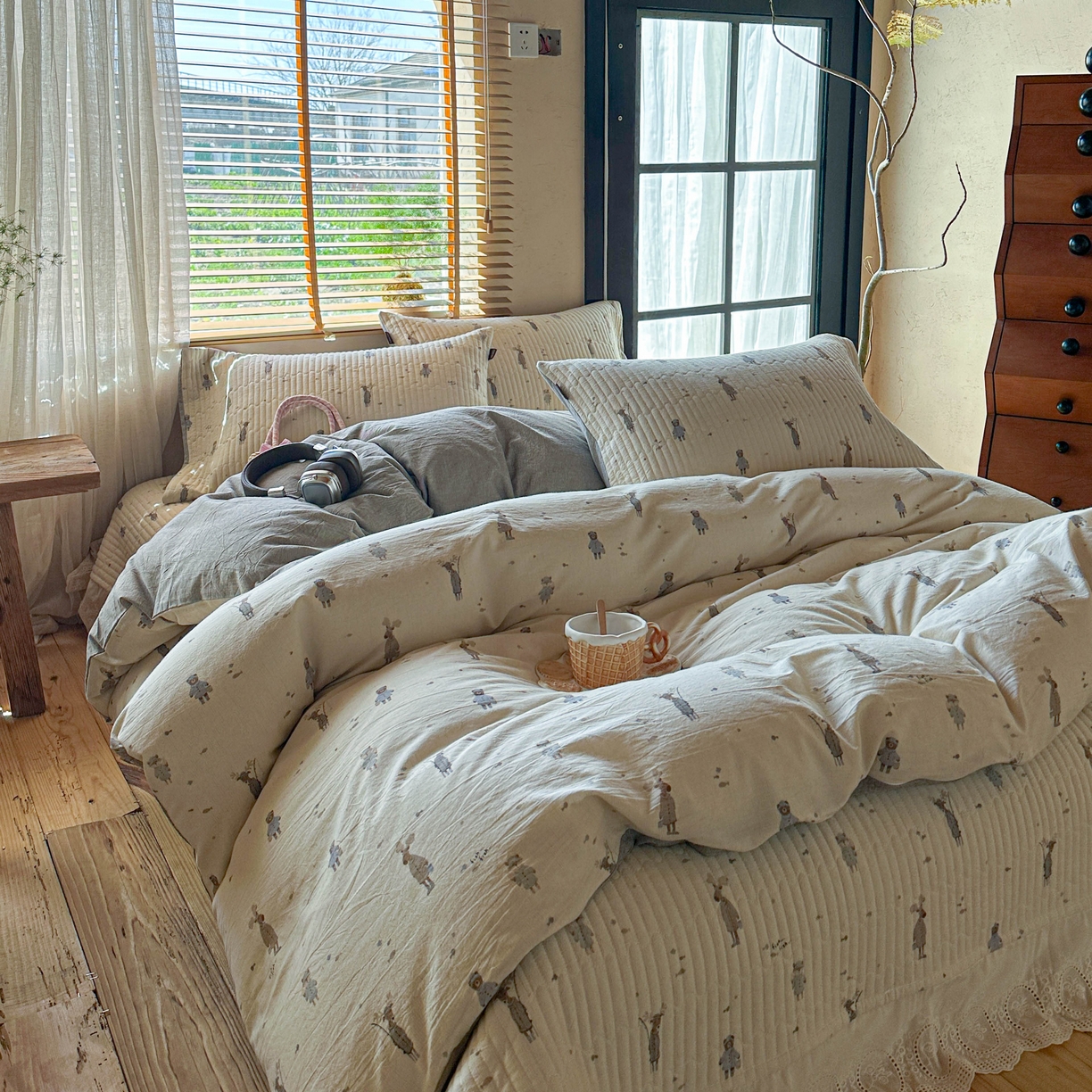 91家纺网 家纺一手货源 找家纺 孑寐家纺 2026新款亲肤舒适全棉棉麻单床盖床盖单件 假日乐园