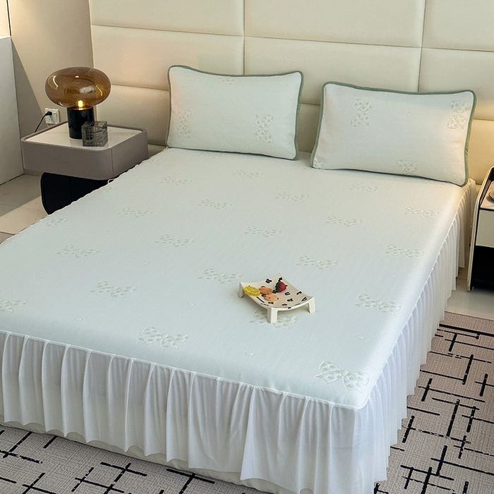 91家纺网 家纺一手货源 找家纺 七里香 2026新款提花冰豆豆床裙款凉席三件套四件套 床裙款蝴蝶结-绿