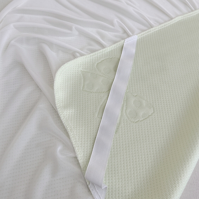 91家纺网 家纺一手货源 找家纺 七里香 2026新款提花冰豆豆床裙款凉席三件套四件套 床裙款蝴蝶结-绿