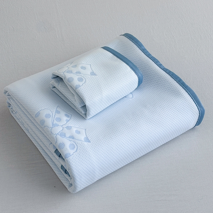 91家纺网 家纺一手货源 找家纺 七里香 2026新款提花冰豆豆床裙款凉席三件套四件套 床裙款小熊-蓝