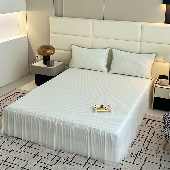 91家纺网 家纺一手货源 找家纺 七里香 2026新款提花冰豆豆床裙款凉席三件套四件套 床裙款小熊-绿