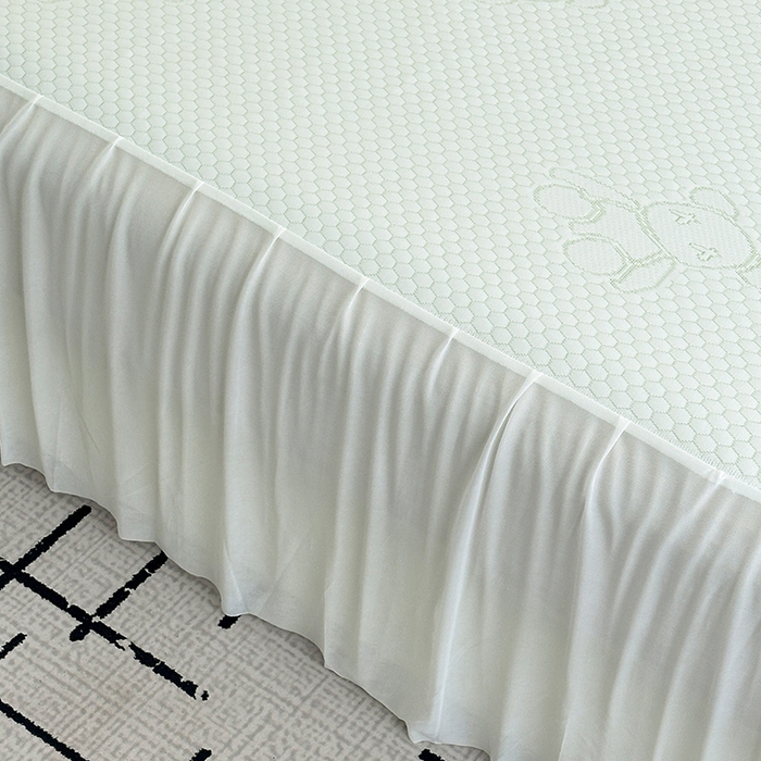 91家纺网 家纺一手货源 找家纺 七里香 2026新款提花冰豆豆床裙款凉席三件套四件套 床裙款小熊-绿