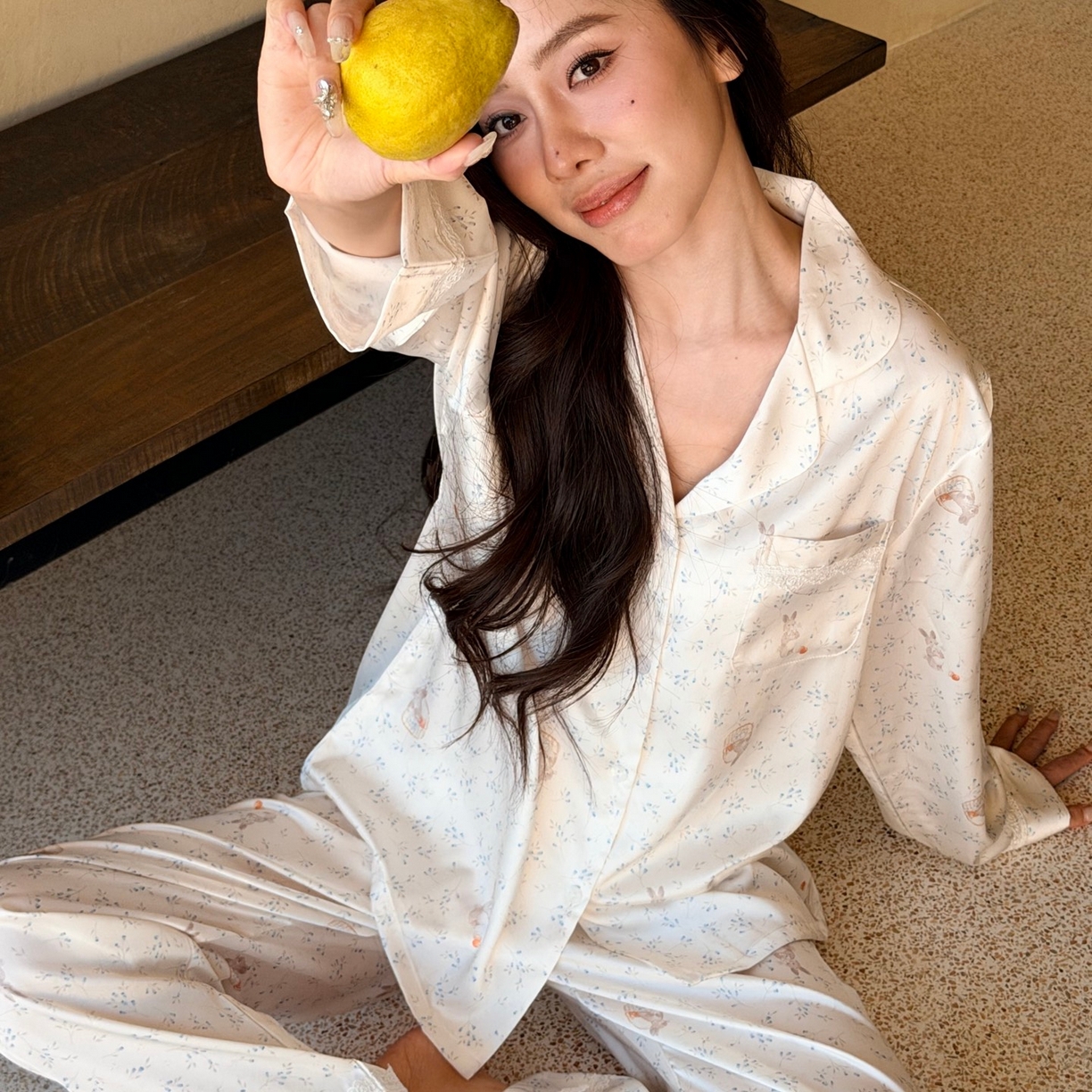 91家纺网 家纺一手货源 找家纺 （总）妍景家居生活馆 2026春夏新款冰雪丝-枝叶兔兔家居服