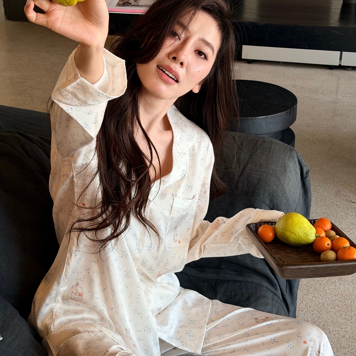 91家纺网 家纺一手货源 找家纺 （总）妍景家居生活馆 2026春夏新款冰雪丝-枝叶兔兔家居服