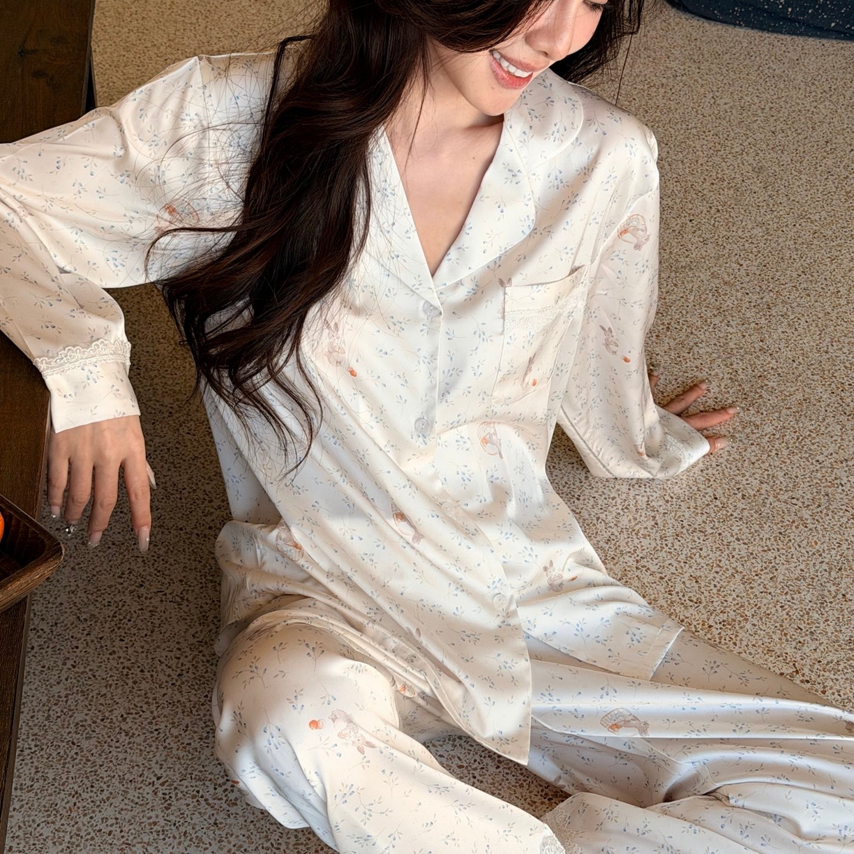 91家纺网 家纺一手货源 找家纺 （总）妍景家居生活馆 2026春夏新款冰雪丝-枝叶兔兔家居服