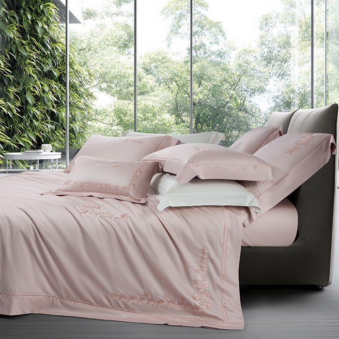 91家纺网 家纺一手货源 找家纺 诗黛尔 2026春夏新款长绒棉刺绣四件套黎境系列 黎境-落樱粉