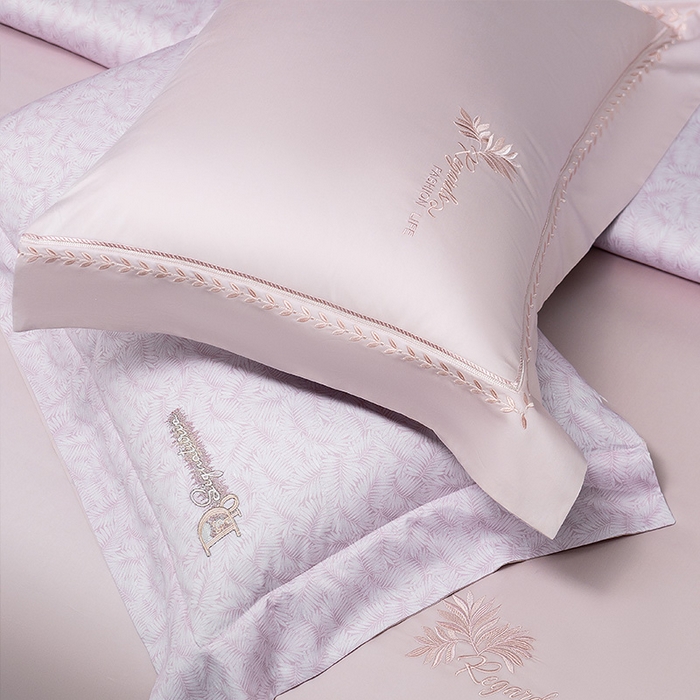 91家纺网 家纺一手货源 找家纺 诗黛尔 2026春夏新款长绒棉刺绣四件套黎境系列 黎境-落樱粉