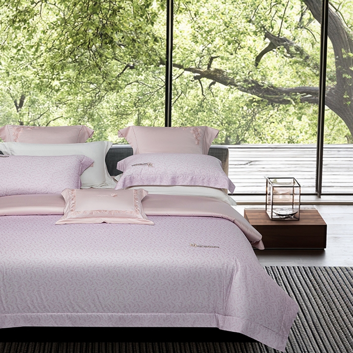 91家纺网 家纺一手货源 找家纺 诗黛尔 2026春夏新款长绒棉刺绣四件套黎境系列 黎境-落樱粉