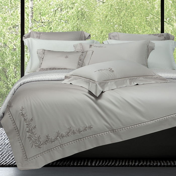 91家纺网 家纺一手货源 找家纺 诗黛尔 2026春夏新款长绒棉刺绣四件套黎境系列 黎境-绅士灰