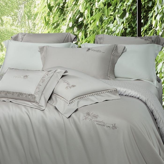 91家纺网 家纺一手货源 找家纺 诗黛尔 2026春夏新款长绒棉刺绣四件套黎境系列 黎境-绅士灰