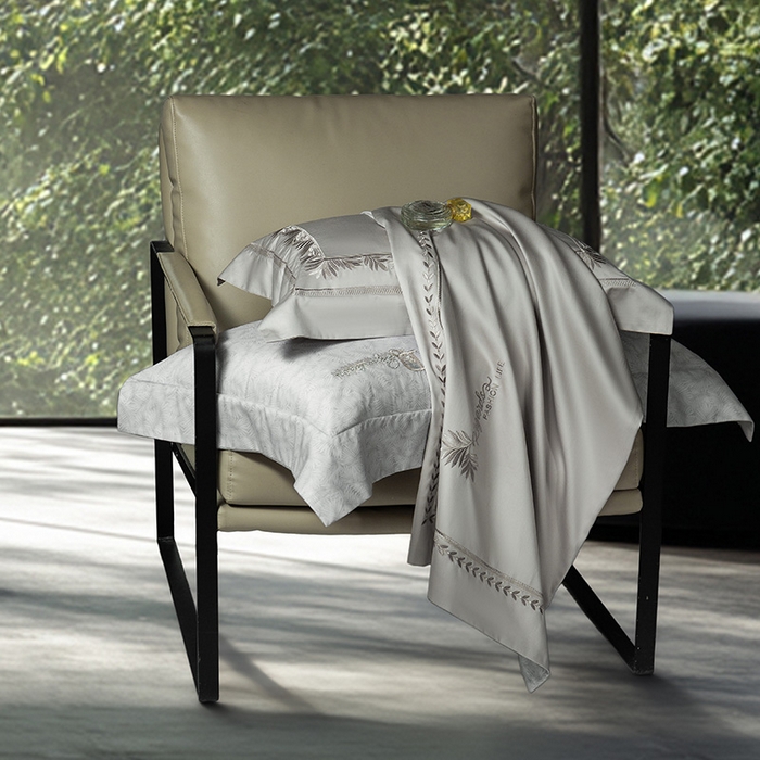 91家纺网 家纺一手货源 找家纺 诗黛尔 2026春夏新款长绒棉刺绣四件套黎境系列 黎境-绅士灰