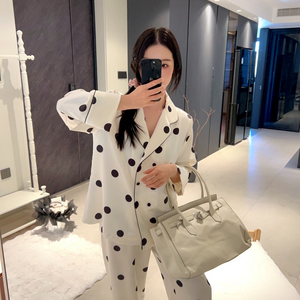 91家纺网 家纺一手货源 找家纺 （总）妍景家居生活馆 2026春夏新款冰雪丝-奶牛啵啵家居服