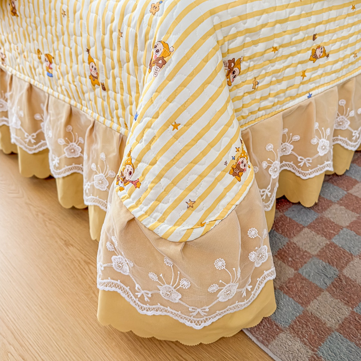 91家纺网 家纺一手货源 找家纺 雅眠居 2026新款直播爆款古法仿棉双层蕾丝花边床盖四件套 小福星