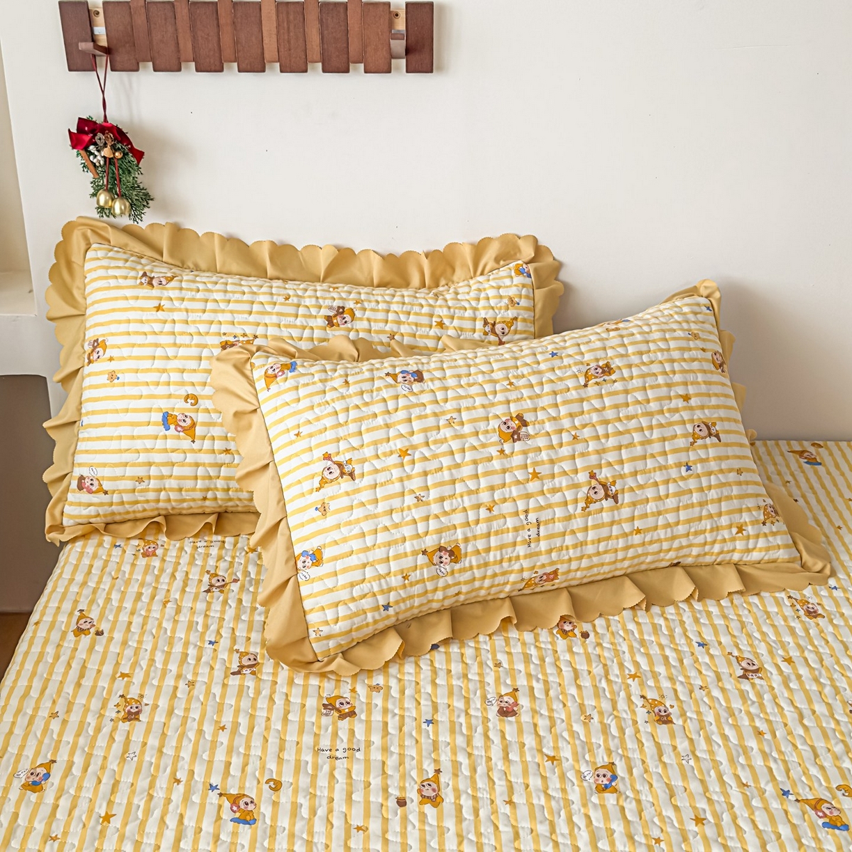 91家纺网 家纺一手货源 找家纺 雅眠居 2026新款直播爆款古法仿棉双层蕾丝花边床盖四件套 小福星