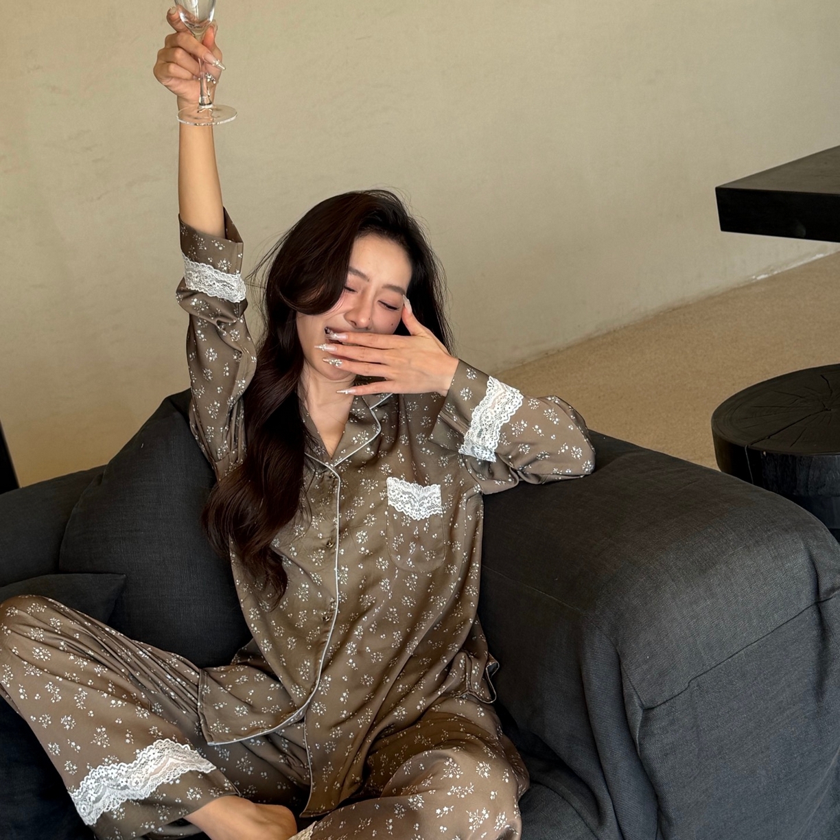 91家纺网 家纺一手货源 找家纺 （总）妍景家居生活馆 2026春夏新款冰雪丝-蕾丝小碎花绿家居服