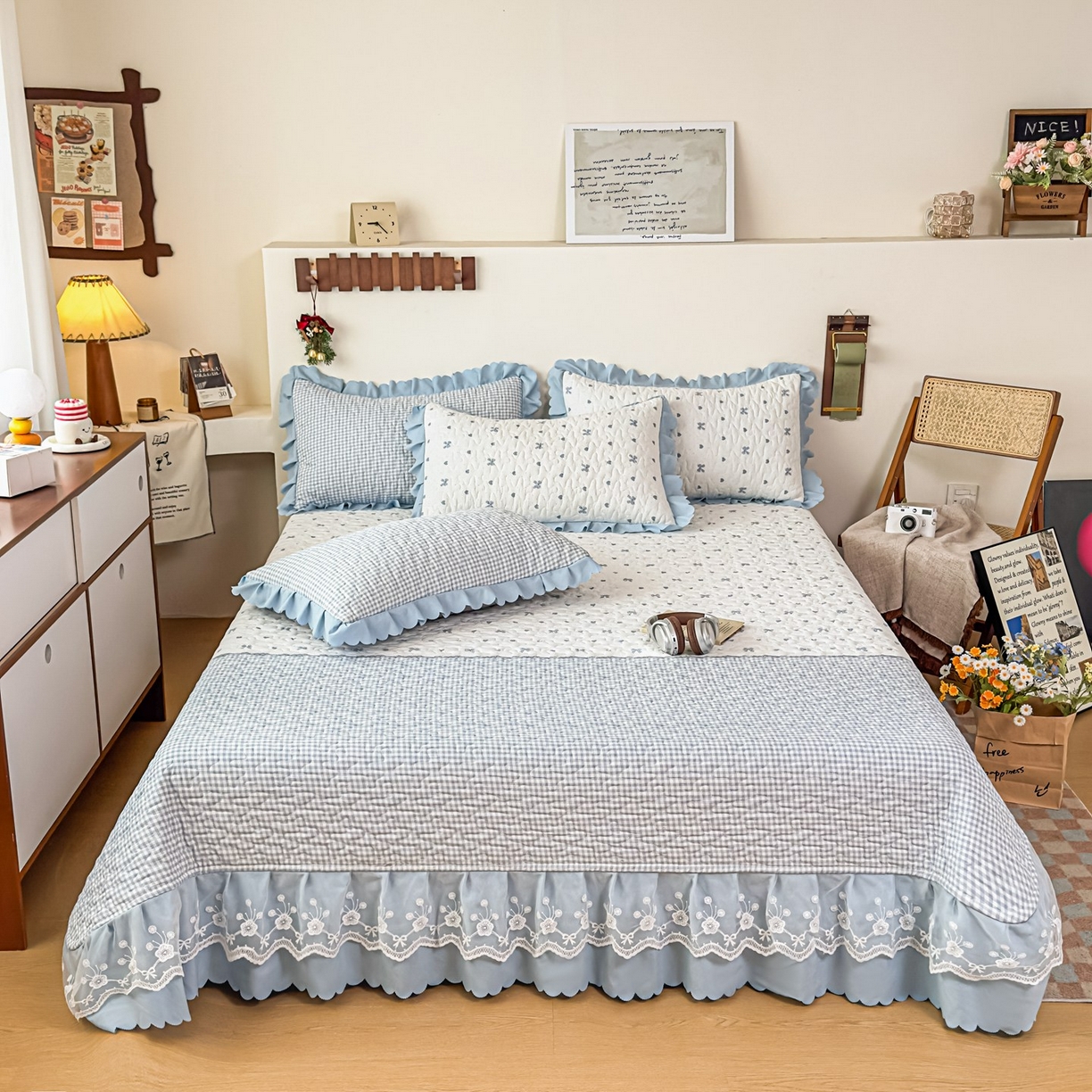 91家纺网 家纺一手货源 找家纺 雅眠居 2026新款直播爆款古法仿棉双层蕾丝花边床盖四件套 彩格-蓝