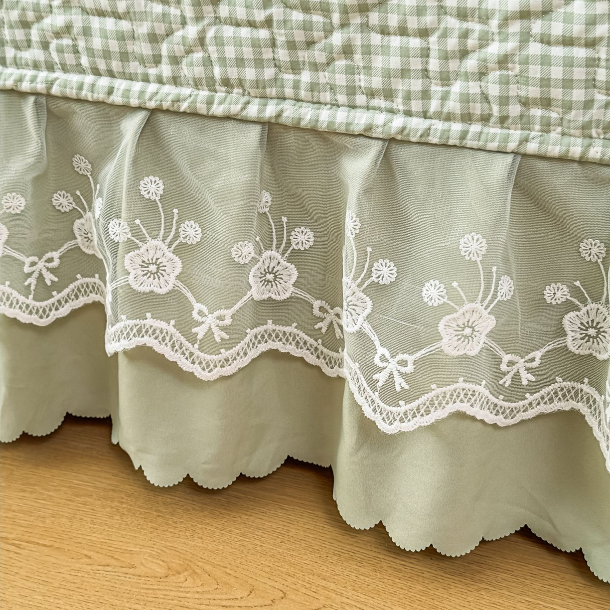 91家纺网 家纺一手货源 找家纺 雅眠居 2026新款直播爆款古法仿棉双层蕾丝花边床盖四件套 彩格-绿