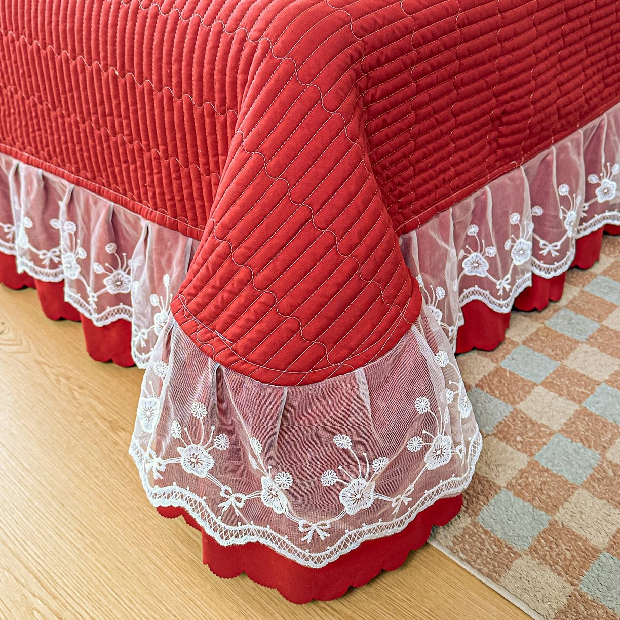 91家纺网 家纺一手货源 找家纺 雅眠居 2026新款直播爆款古法仿棉双层蕾丝花边床盖四件套 花语