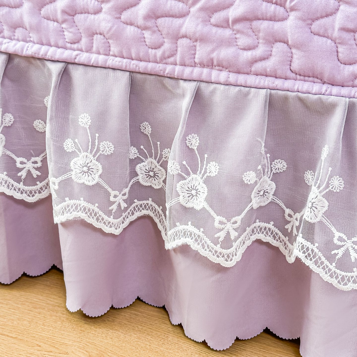 91家纺网 家纺一手货源 找家纺 雅眠居 2026新款直播爆款古法仿棉双层蕾丝花边床盖四件套 秘境-紫