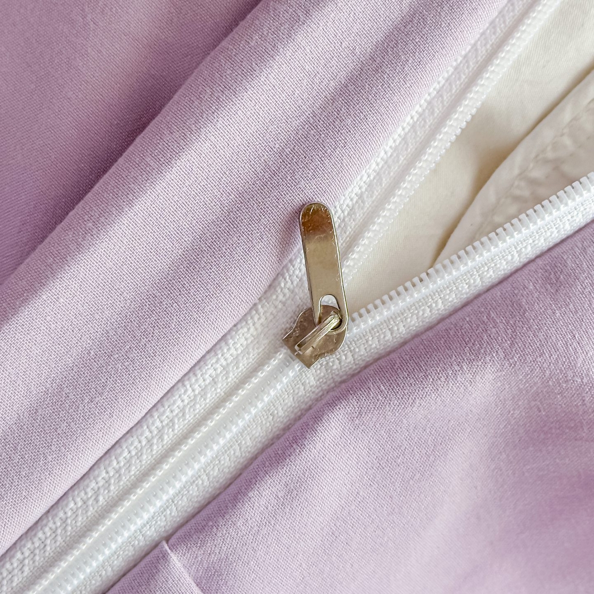 91家纺网 家纺一手货源 找家纺 雅眠居 2026新款直播爆款古法仿棉双层蕾丝花边床盖四件套 秘境-紫