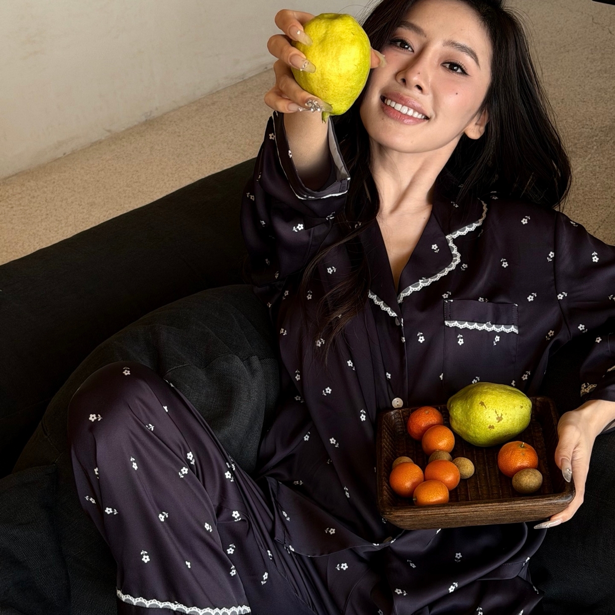 91家纺网 家纺一手货源 找家纺 妍景家居生活馆 2026春夏新款冰雪丝-蕾丝小黑花家居服 冰雪丝-蕾丝小黑花-黑色