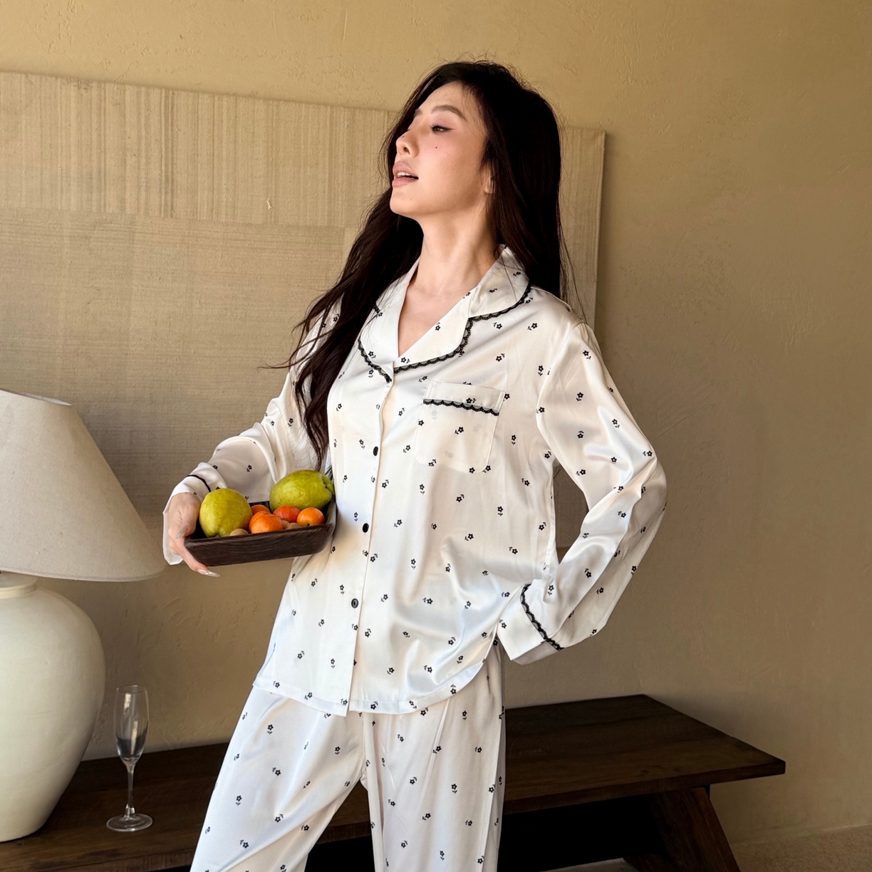 91家纺网 家纺一手货源 找家纺 妍景家居生活馆 2026春夏新款冰雪丝-蕾丝小黑花家居服 冰雪丝-蕾丝小黑花-白色