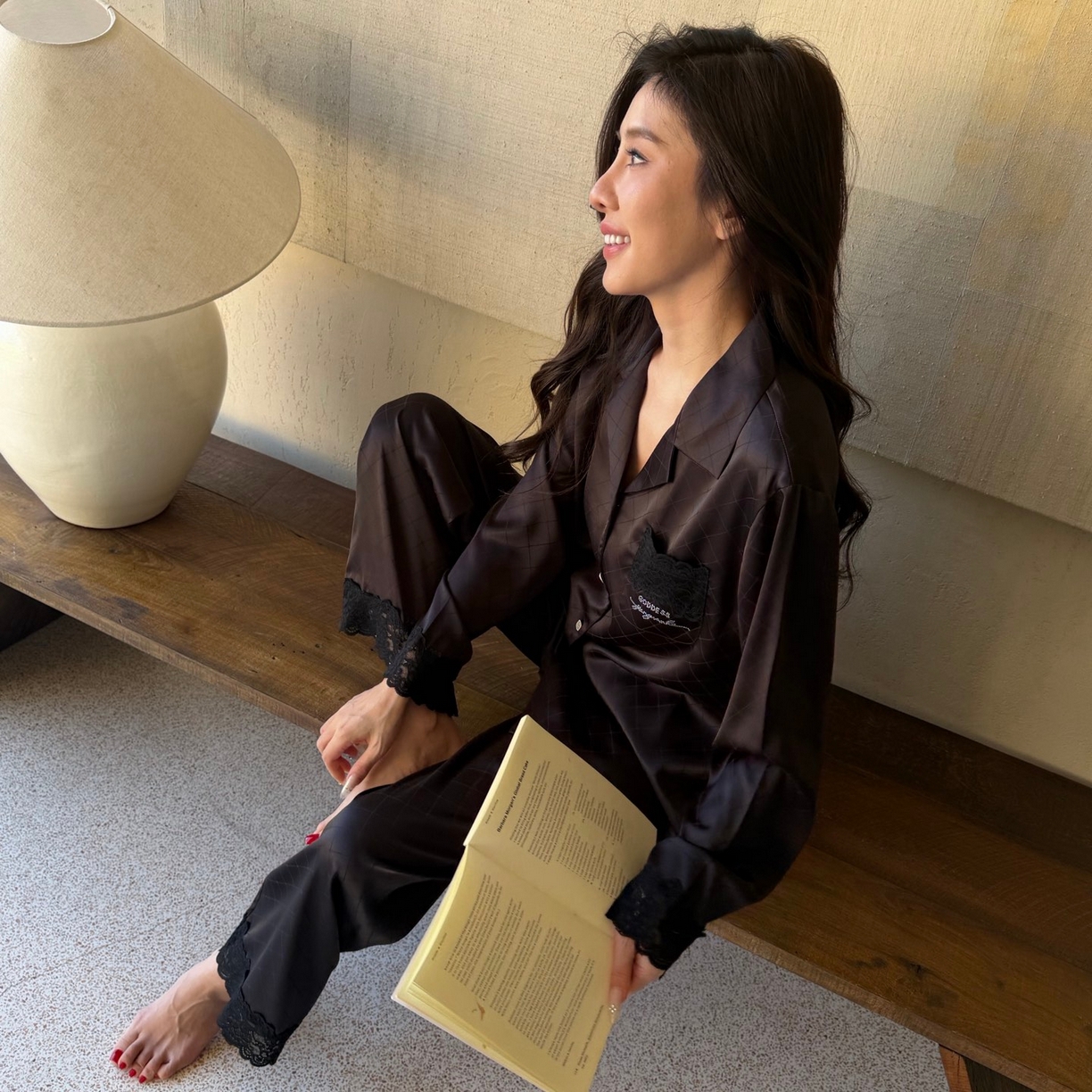 91家纺网 家纺一手货源 找家纺 （总）妍景家居生活馆 2026春夏新款冰雪丝-蕾丝网格套装家居服