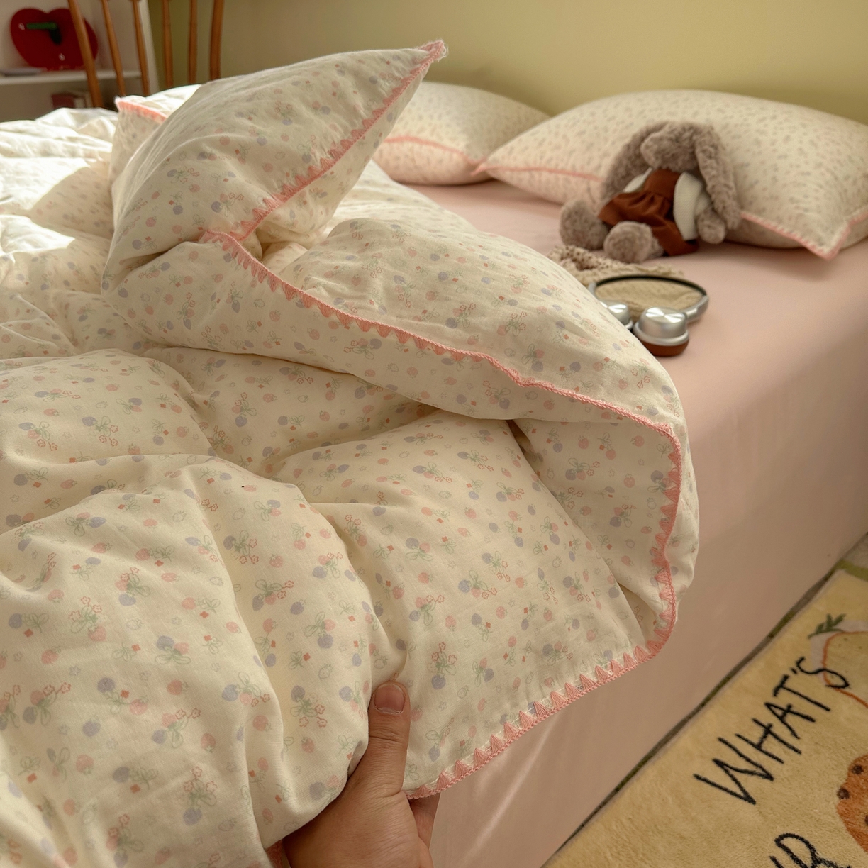 91家纺网 家纺一手货源 找家纺 瑞莱 2026新款A类全棉纯棉有氧双层纱四件套 淡彩花笺