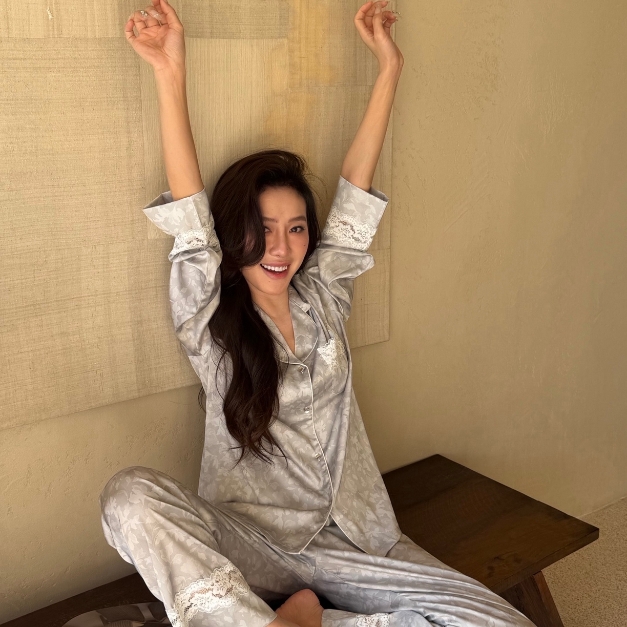 91家纺网 家纺一手货源 找家纺 （总）妍景家居生活馆 2026春夏新款冰雪丝-蕾丝树叶家居服