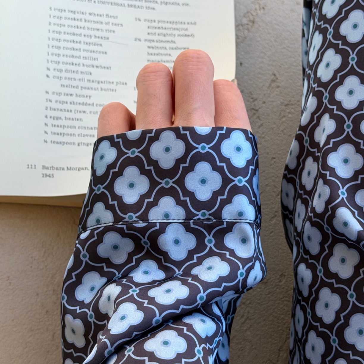 91家纺网 家纺一手货源 找家纺 （总）妍景家居生活馆 2026春夏新款冰雪丝-蓝色花朵家居服