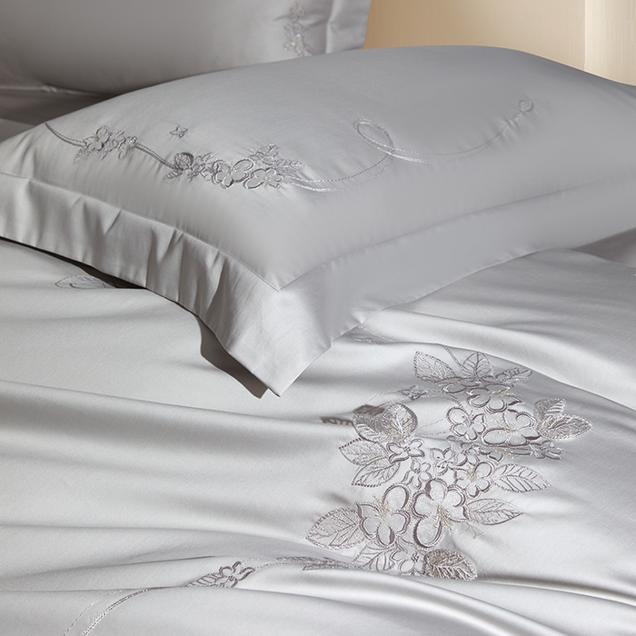 91家纺网 家纺一手货源 找家纺 诗黛尔 2026春夏新品长绒棉刺绣四件套茱莉叶系列 茱莉叶-月光灰