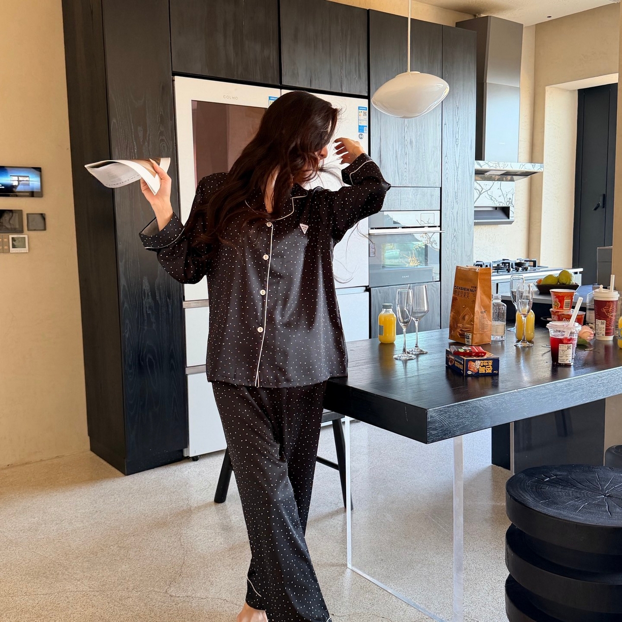 91家纺网 家纺一手货源 找家纺 妍景家居生活馆 2026春夏新款冰雪丝-点点三角形家居服 冰雪丝-点点三件套-黑色