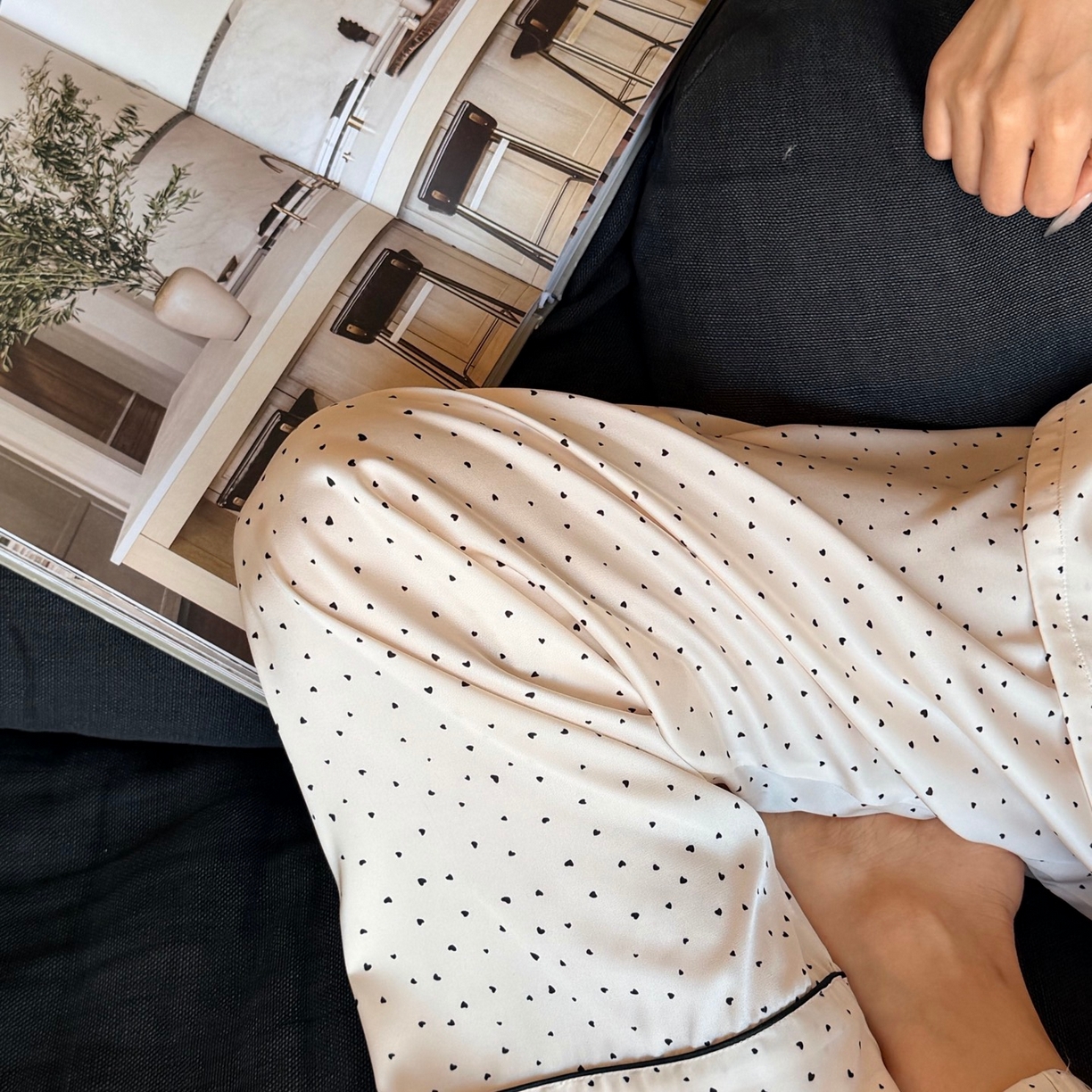 91家纺网 家纺一手货源 找家纺 妍景家居生活馆 2026春夏新款冰雪丝-点点三角形家居服 冰雪丝-点点三件套-白色