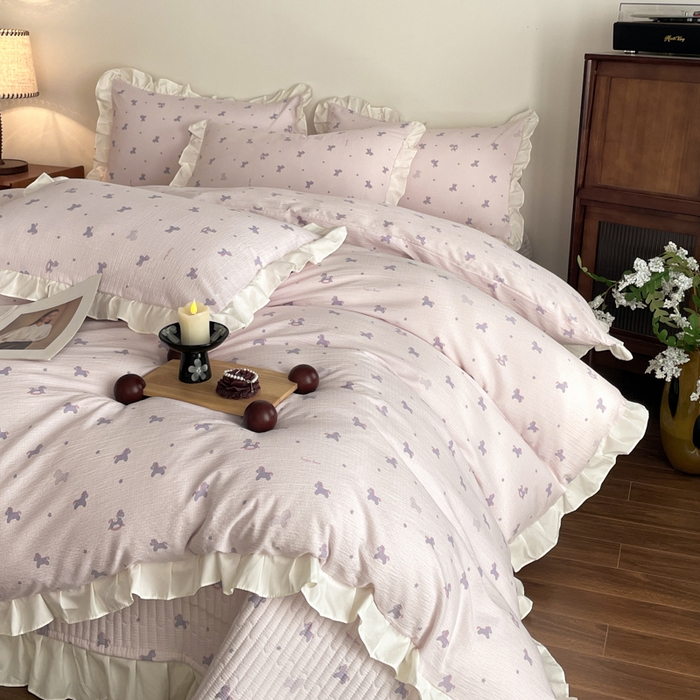 91家纺网 家纺一手货源 找家纺 同田家纺 2026新款云感双层纱花边床盖四件套 床盖-粉红木马