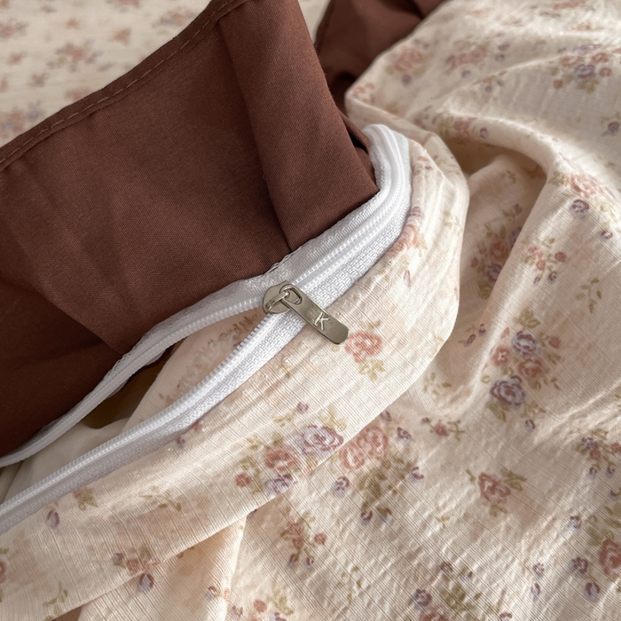 91家纺网 家纺一手货源 找家纺 同田家纺 2026新款云感双层纱花边床盖四件套 床盖-褐芳集