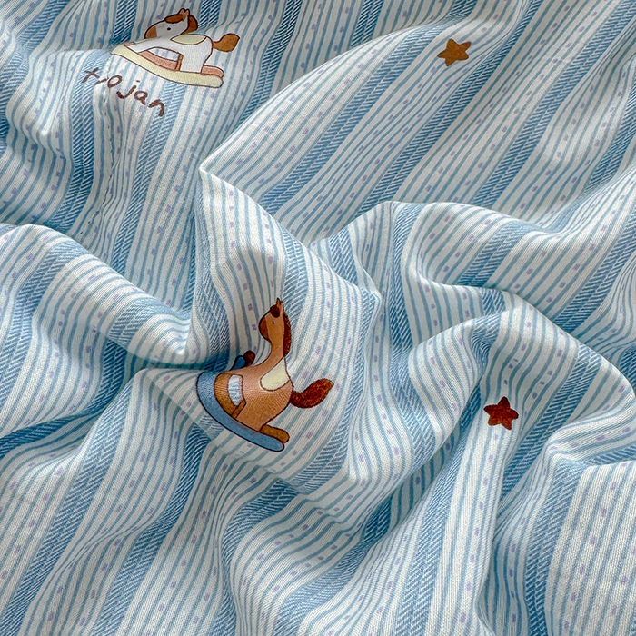 91家纺网 家纺一手货源 找家纺 桔禾家纺 2026水洗皱皱纱夏被  蓝纹木马星