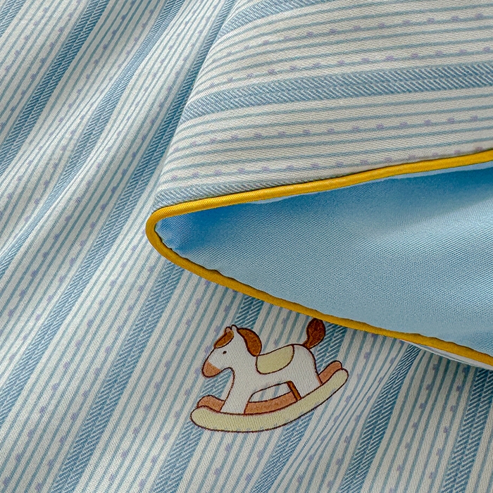 91家纺网 家纺一手货源 找家纺 桔禾家纺 2026水洗皱皱纱夏被  蓝纹木马星