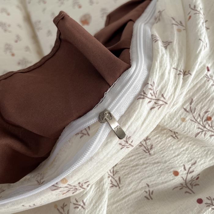 91家纺网 家纺一手货源 找家纺 同田家纺 2026新款云感双层纱花边床盖四件套 床盖-栗子棕