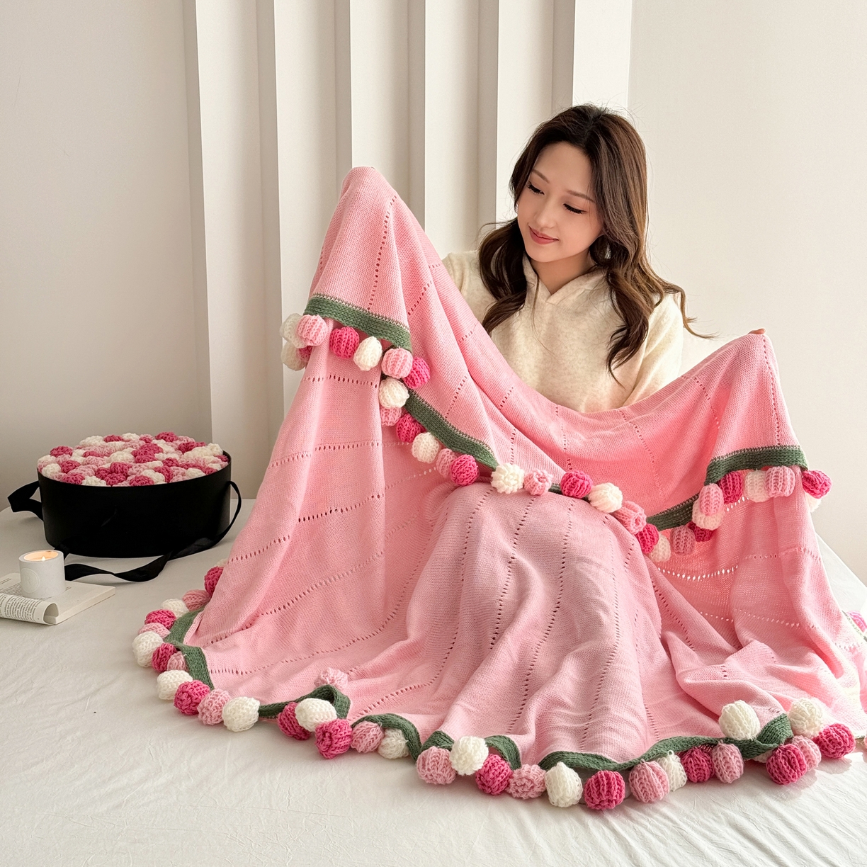 91家纺网 家纺一手货源 找家纺 丹本家纺 2026新款送礼神器网红直播热款玫瑰花束毯多功能毛毯盖毯 永绽花束-粉雾渐变