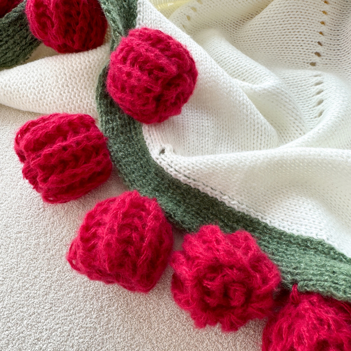 91家纺网 家纺一手货源 找家纺 丹本家纺 2026新款送礼神器网红直播热款玫瑰花束毯多功能毛毯盖毯 永绽花束-炽热纯红