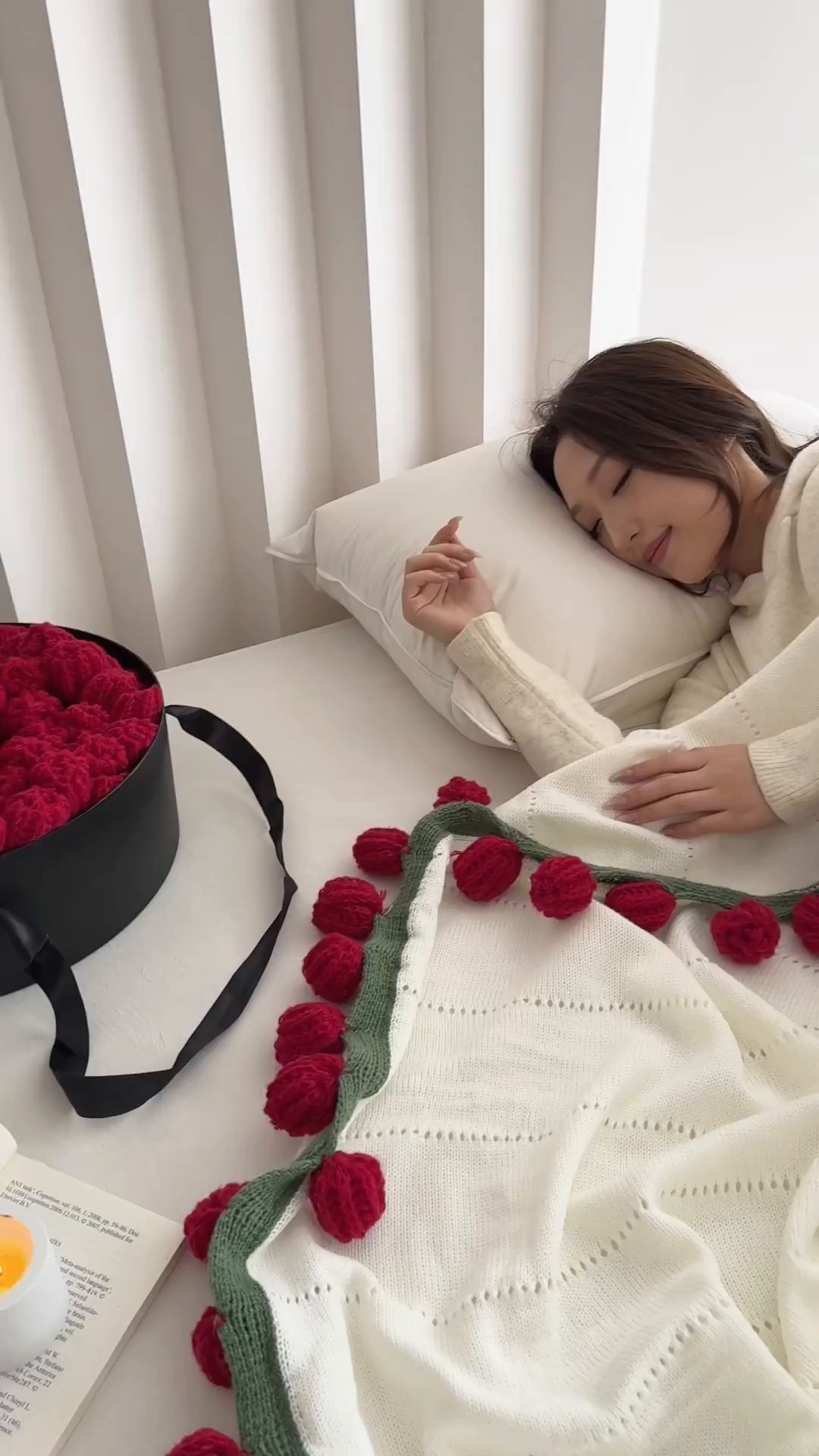 91家纺网 家纺一手货源 找家纺 丹本家纺 2026新款送礼神器网红直播热款玫瑰花束毯多功能毛毯盖毯 永绽花束-炽热纯红