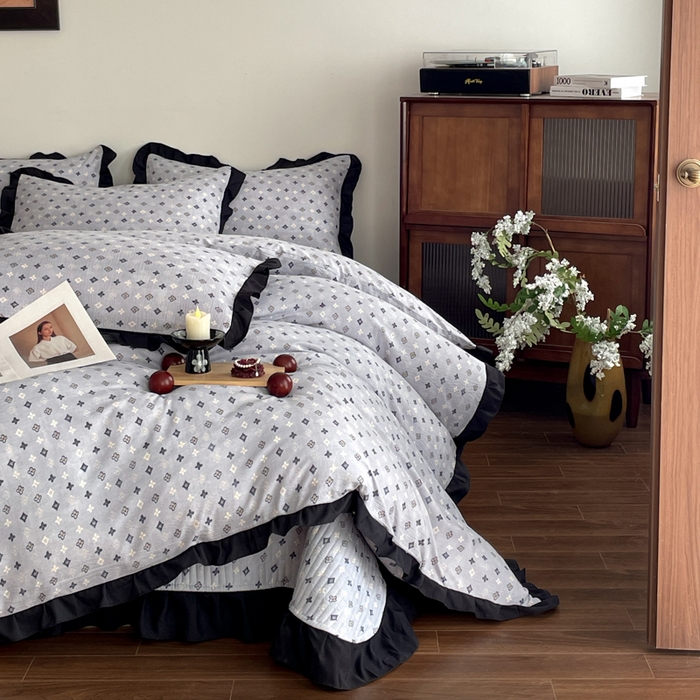 91家纺网 家纺一手货源 找家纺 同田家纺 2026新款云感双层纱花边床盖四件套 床盖-四叶草