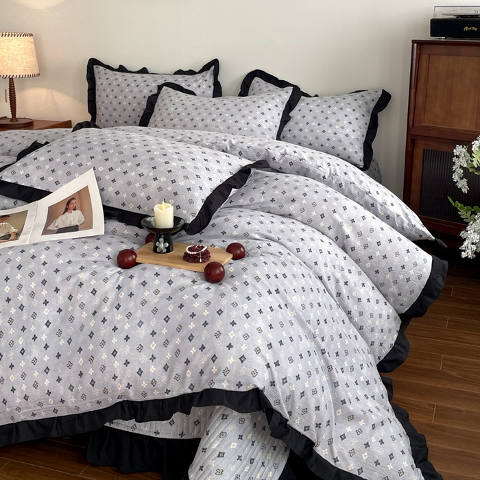 91家纺网 家纺一手货源 找家纺 同田家纺 2026新款云感双层纱花边床盖四件套 床盖-四叶草